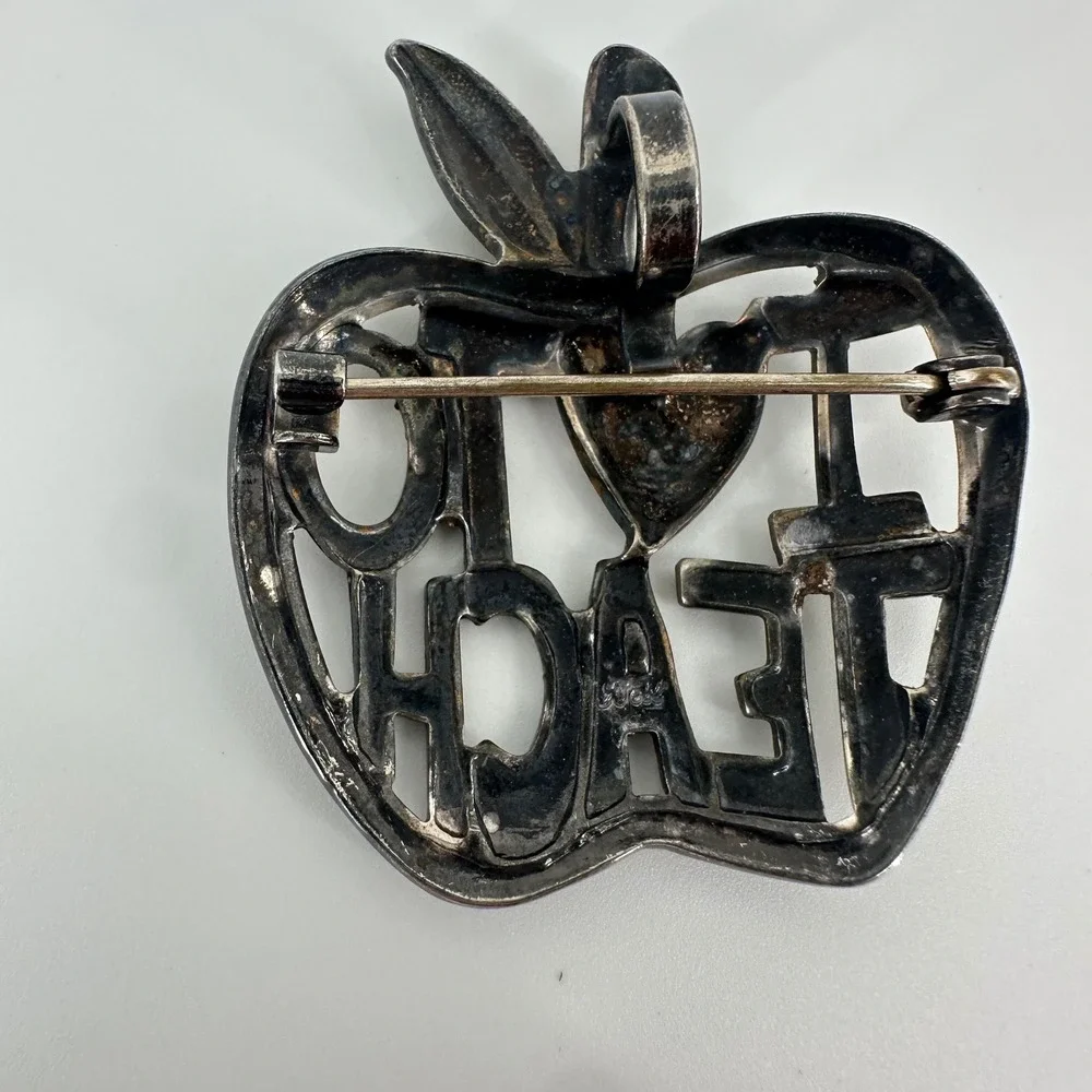 Vintage Apple I Heart To Teach Brooch Pendant Silver‎ Tone Teacher Gift Pin